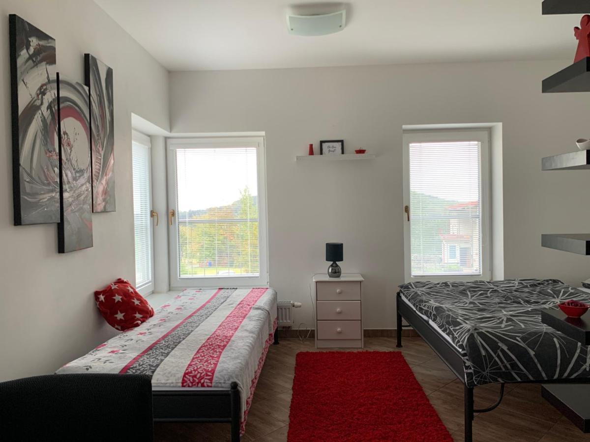 Apartmany Na Rozcesti Lomnice nad Popelkou Exterior foto