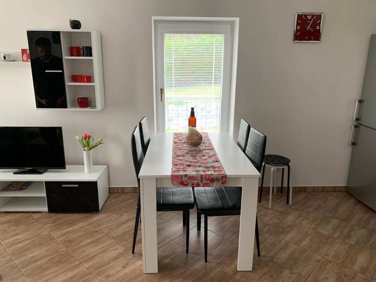 Apartmany Na Rozcesti Lomnice nad Popelkou Exterior foto