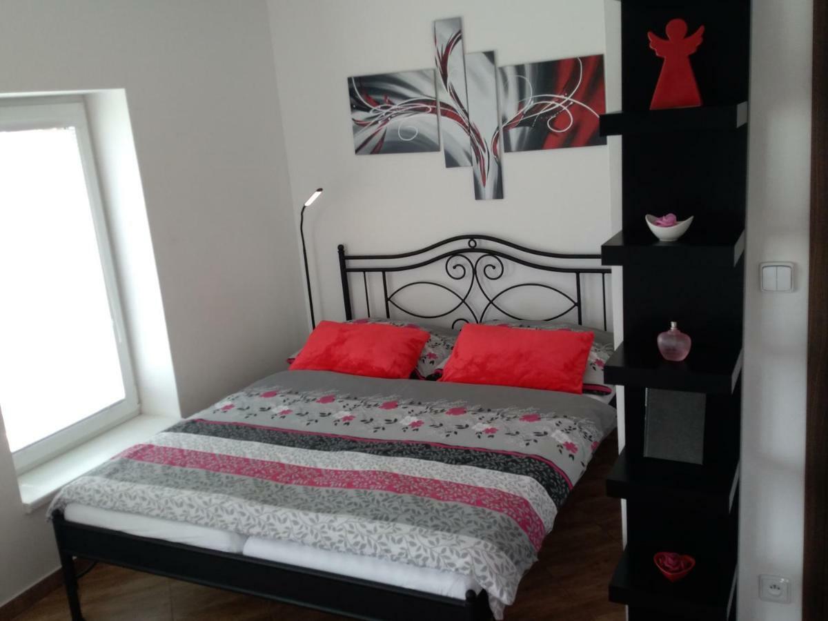 Apartmany Na Rozcesti Lomnice nad Popelkou Exterior foto